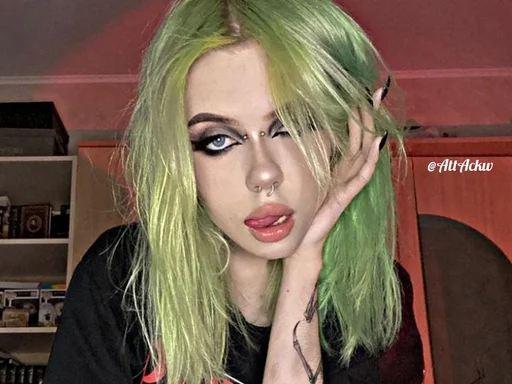 Эмодзи Thirteen Att Ackw