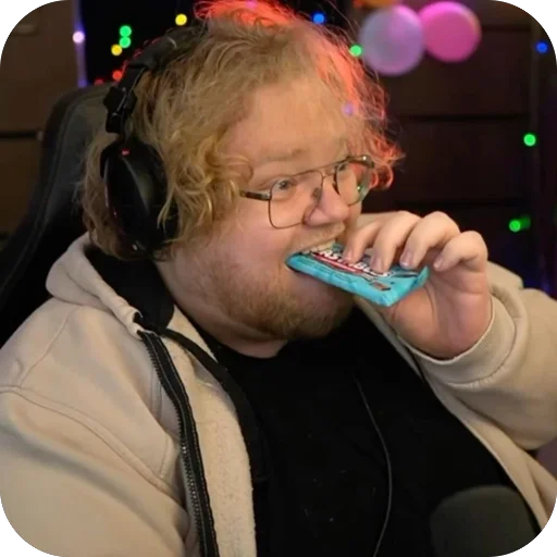 Эмодзи Тоха 2х2