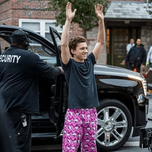 Эмодзи Tom Holland