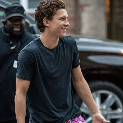 Эмодзи Tom Holland