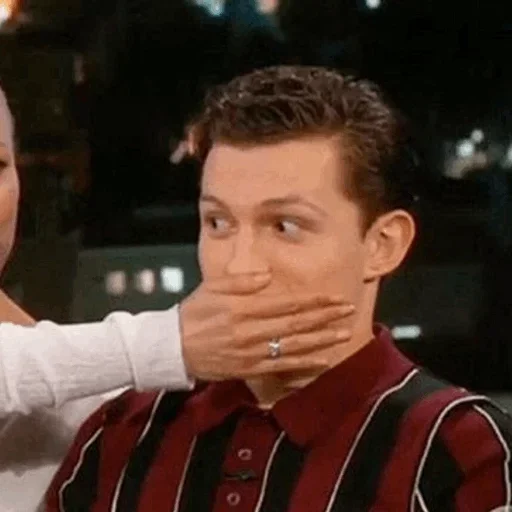 Эмодзи Tom Holland