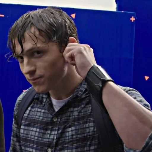 Эмодзи Tom Holland