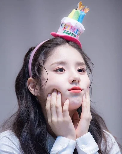Эмодзи HEEJIN