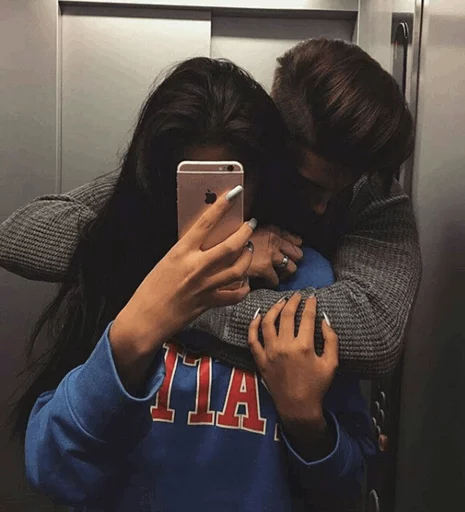 Эмодзи gif.sxy.new.👉🏾 😻🍆💦