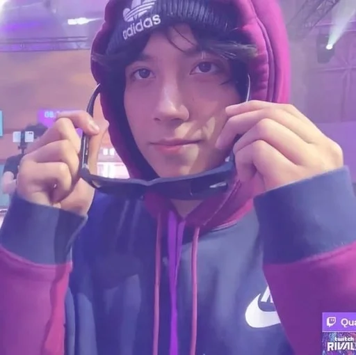 Эмодзи 🫐𝙌𝙪𝙖𝙘𝙠𝙞𝙩𝙮!★ ::