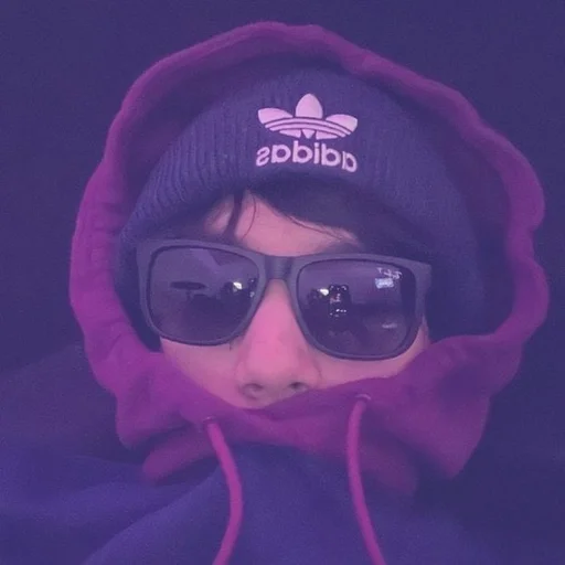 Эмодзи 🫐𝙌𝙪𝙖𝙘𝙠𝙞𝙩𝙮!★ ::