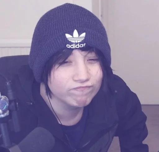 Эмодзи 🫐𝙌𝙪𝙖𝙘𝙠𝙞𝙩𝙮!★ ::