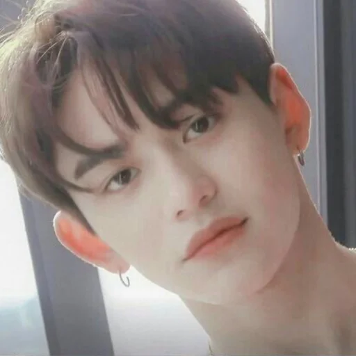 Эмодзи Лукас Вонг