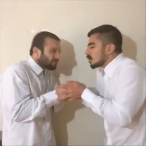 Эмодзи Aykut Elmas