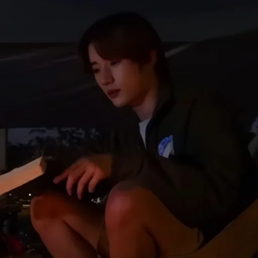 Эмодзи Бомгю