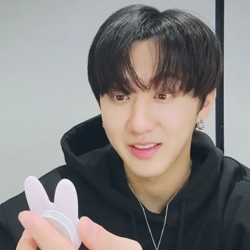 Эмодзи CHANGBIN