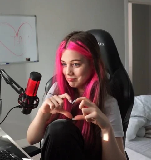 💋