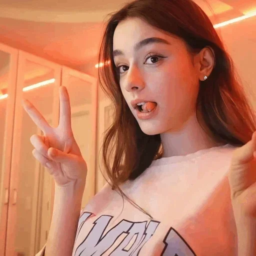 Эмодзи girls