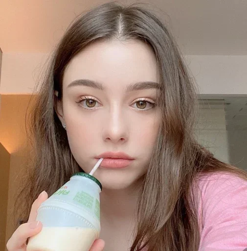 Эмодзи girls