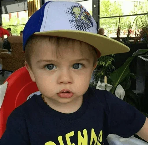 Эмодзи Thirteen