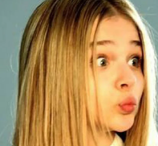 Эмодзи chloe grace moretz