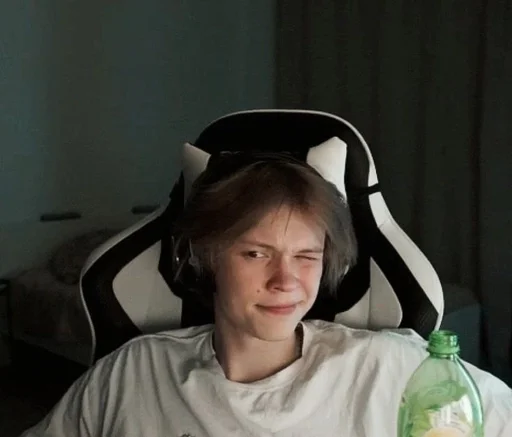 Эмодзи дипинс