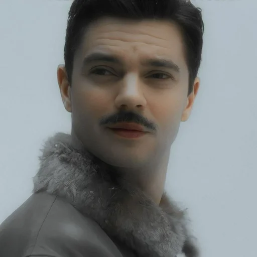 Эмодзи 𝘿𝙤𝙢𝙞𝙣𝙞𝙘