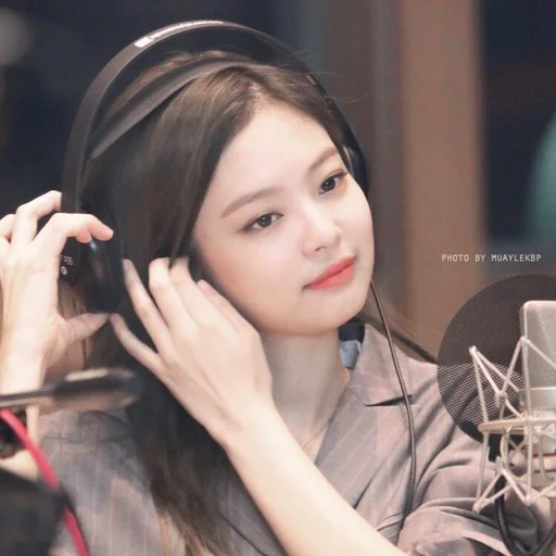 Эмодзи DBW Jennie