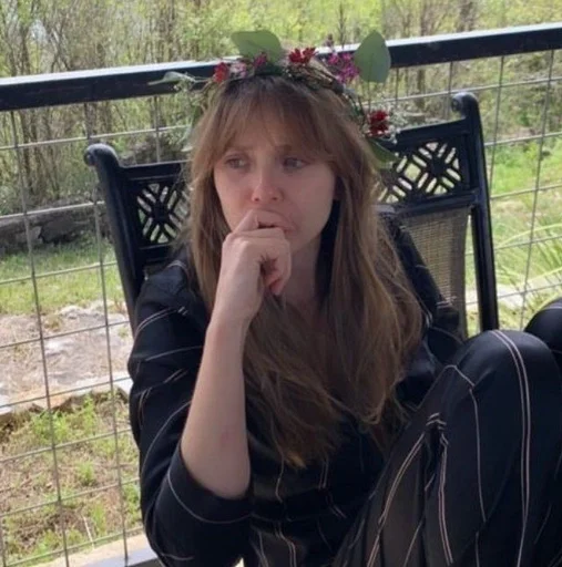 Эмодзи Elizabeth Olsen