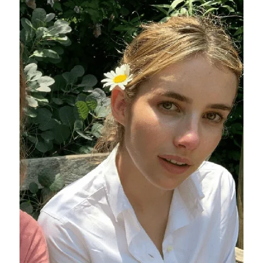 Эмодзи Эмма Робертс