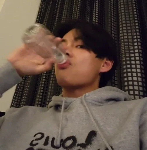 Эмодзи TAEHYUNG