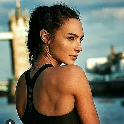 Эмодзи Gal Gadot