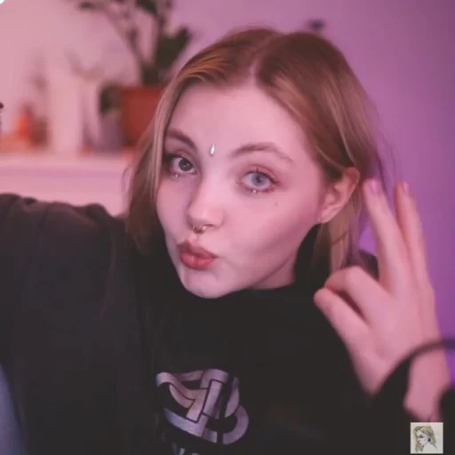 Эмодзи дашка каплан