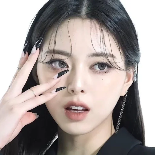 Эмодзи Yuna Itzy