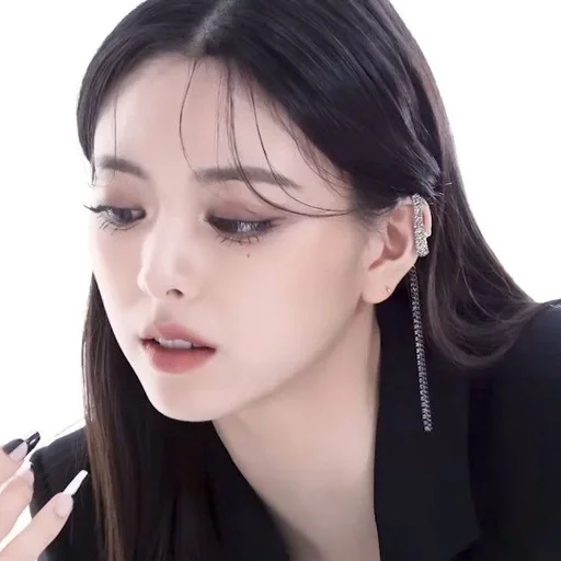 Эмодзи Yuna Itzy