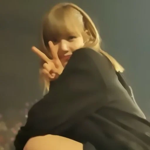 Эмодзи lisa blackpink