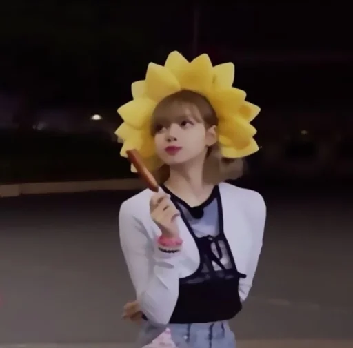 Эмодзи lisa blackpink