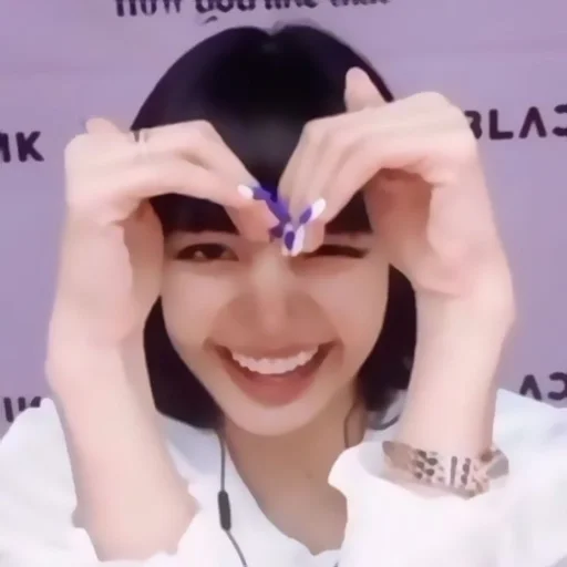 Эмодзи lisa blackpink