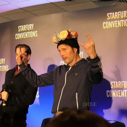 Эмодзи Ганнибал