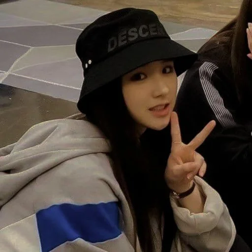 Эмодзи HEEJIN DARK