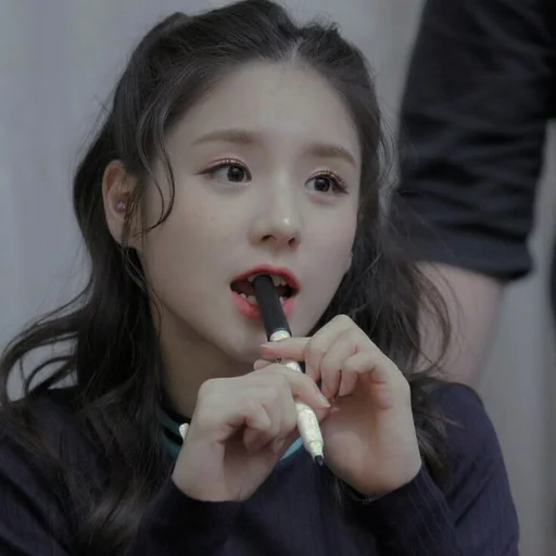 Эмодзи HEEJIN DARK
