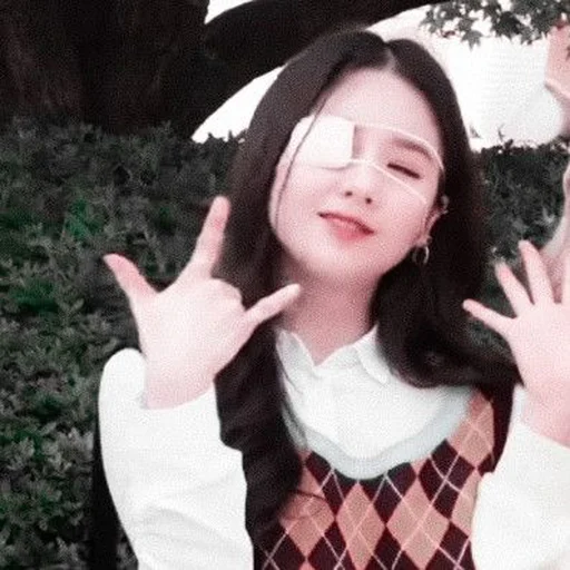 Эмодзи HEEJIN