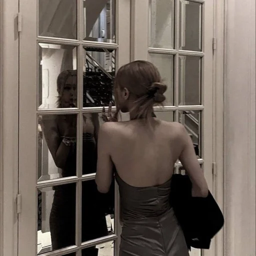 Эмодзи rose blackpink