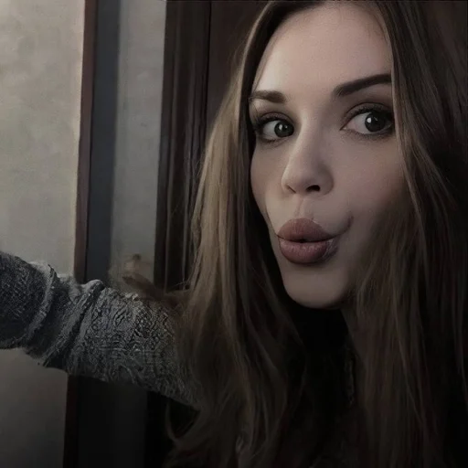 Эмодзи Holland Roden