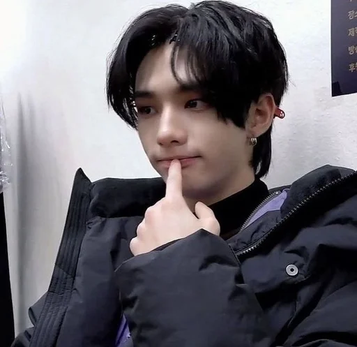 Эмодзи HYUNJIN