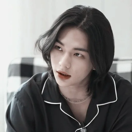 Эмодзи HYUNJIN