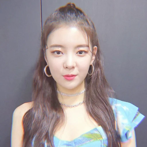 Эмодзи itzy lia