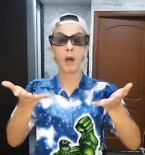 Эмодзи Иван Золо