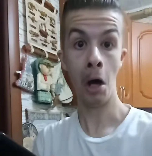 Эмодзи Иван Золо