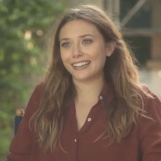 Эмодзи Elizabeth Olsen