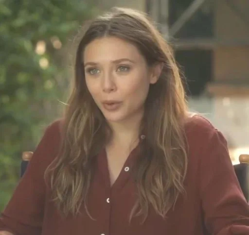 Эмодзи Elizabeth Olsen