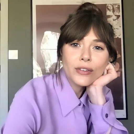 Эмодзи Elizabeth Olsen