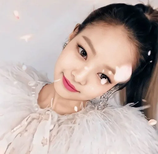 Эмодзи BlackPink Jennie