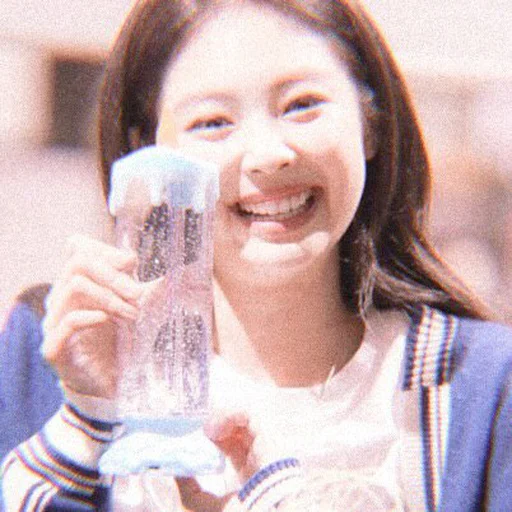 Эмодзи jennie blackpink