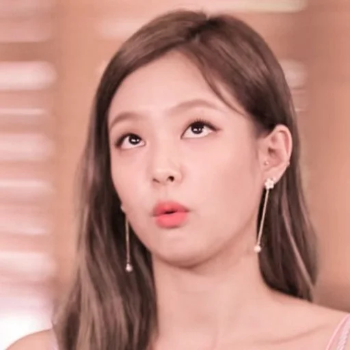 Эмодзи jennie blackpink